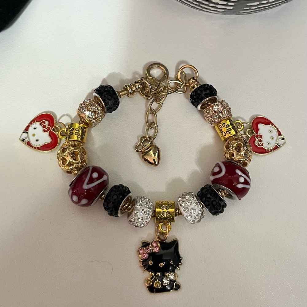 Hello Kitty Charm Bracelet New!